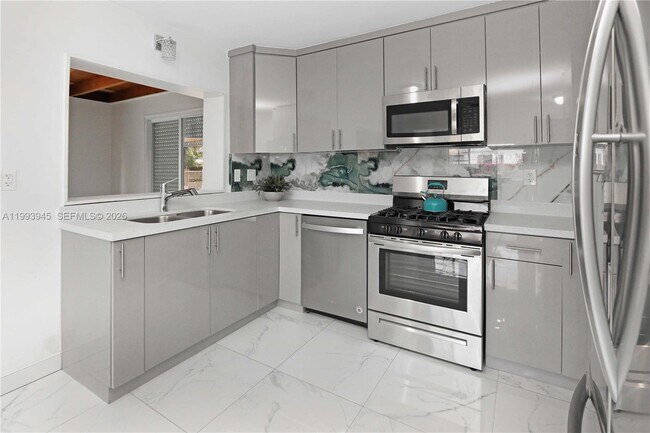 Photo - 1510 Hayes St