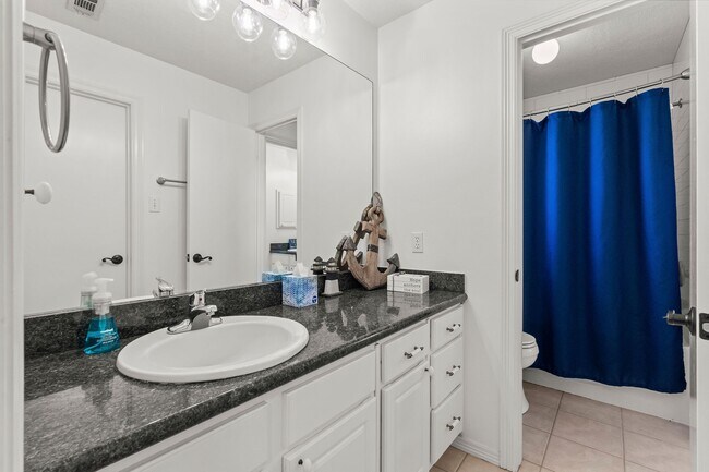 Photo - 5094 Pleasure Lake Dr