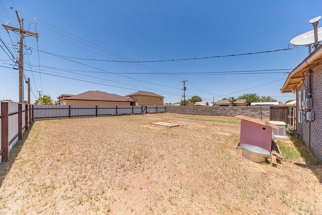 Photo - 2901 Nabors Ln