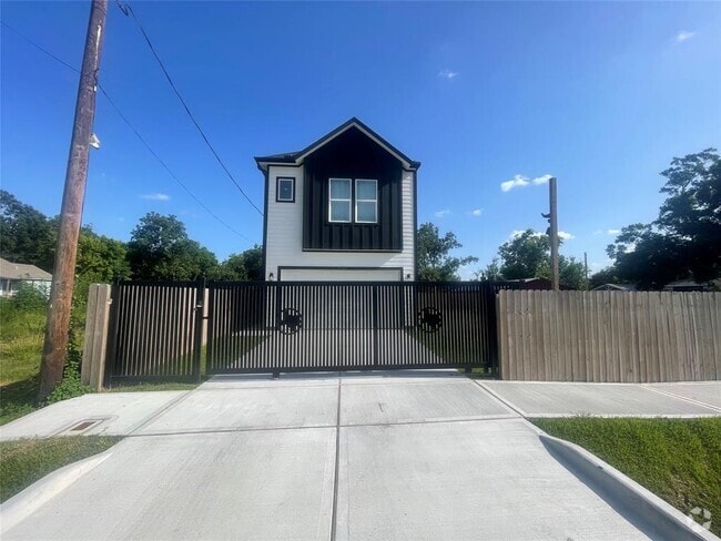 Building Photo - 2922 Hohl St Rental