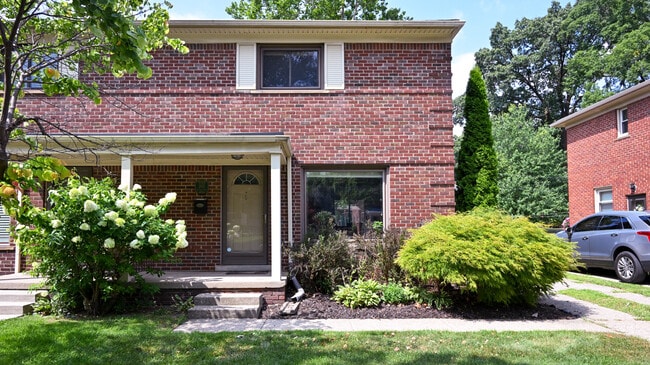 Photo - 2611 Oliver Rd
