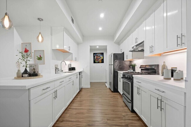 Photo - 6200 Kester Ave Apartments