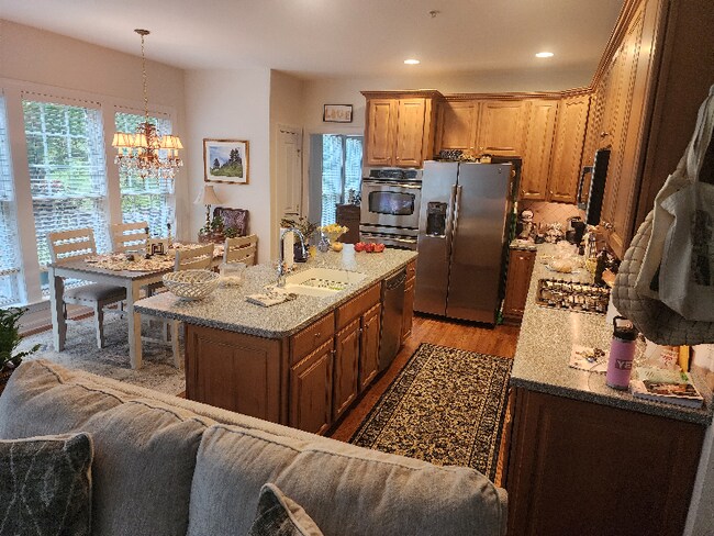 Photo - 304 Arthur Ct