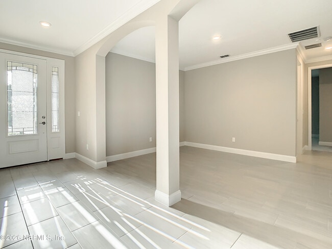 Photo - 380 Brybar Dr