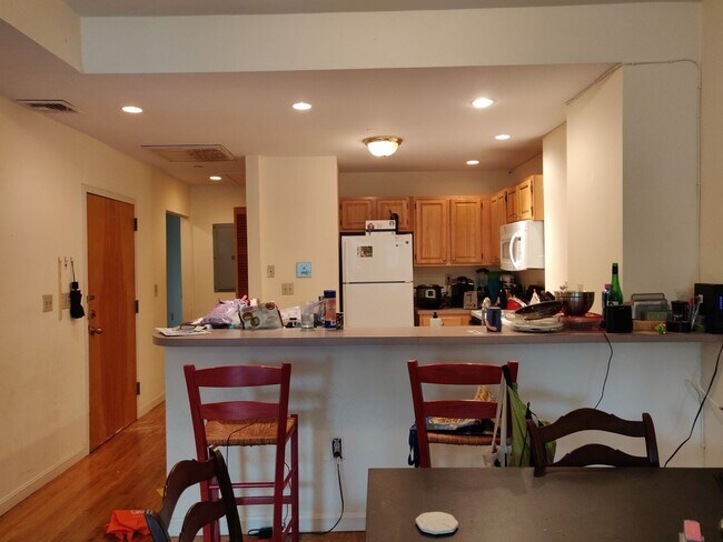 Coolidge Corner Area. In-Unit Washer and D... - Coolidge Corner Area. In-Unit Washer and D...
