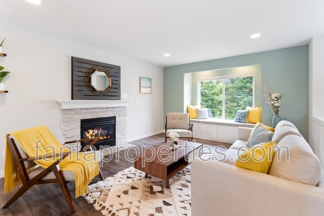 Building Photo - 10035 61st Ave S