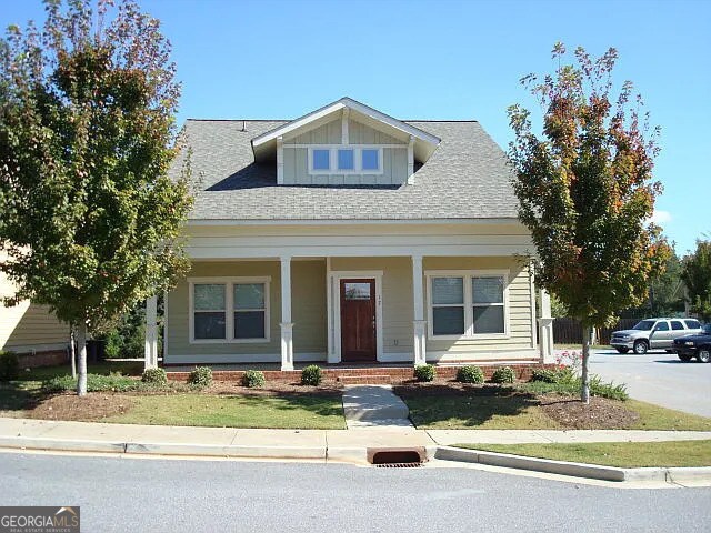 Photo - 100 Davis St House