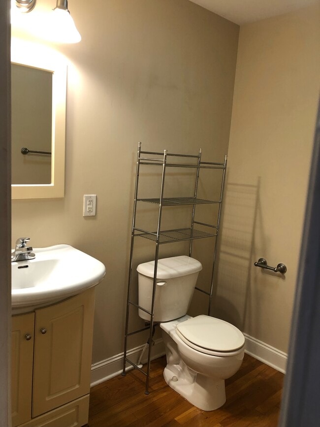 Photo - 337 Martin Luther King Jr Dr Unidad C