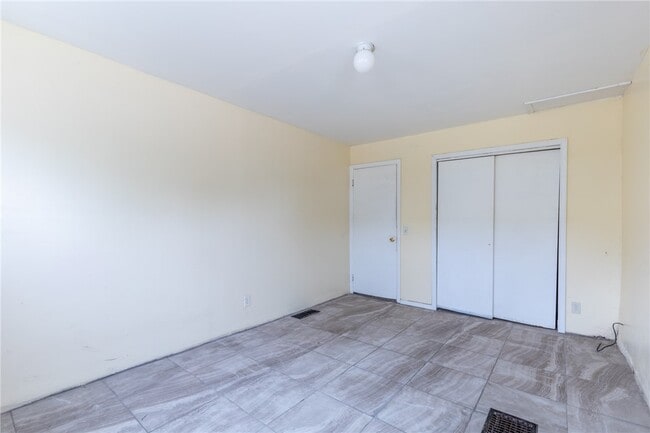 Photo - 675 S Clinton Ave