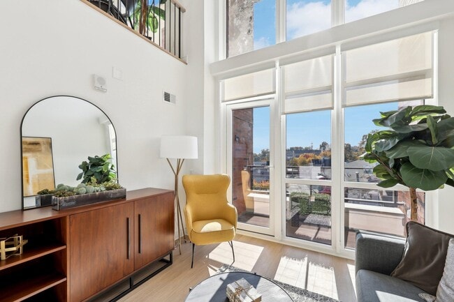 Photo - 14 Lincoln Pl Unit 304