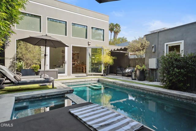 Photo - 329 Westbourne Dr