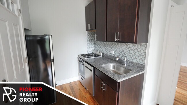 Photo - 910 W George St Unidad 3