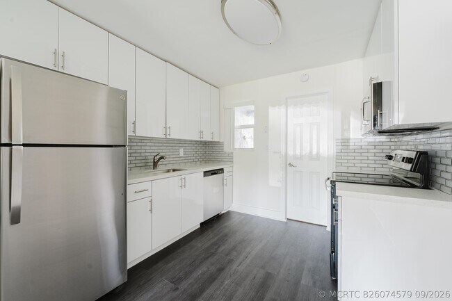 2772 NE 5th Ave Unit 2774 A