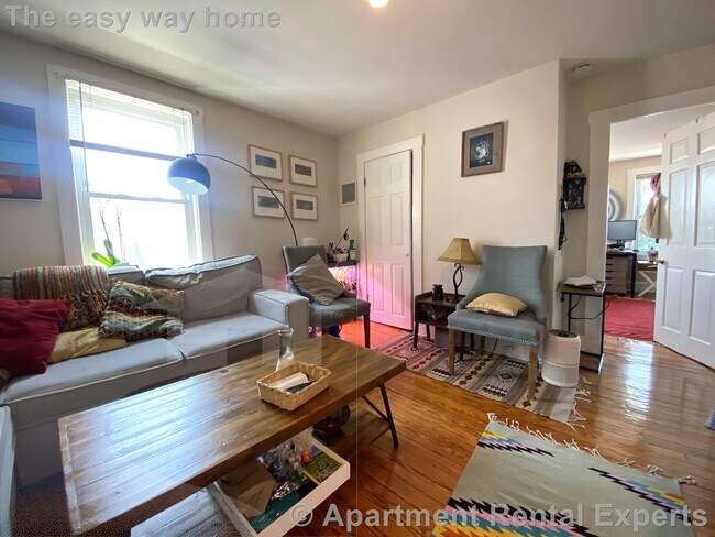 11 Prescott St Unit 3
