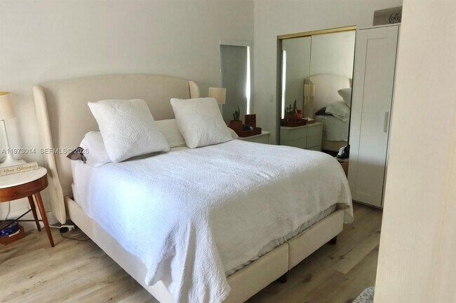 Photo - 5862 NW 113th Pl