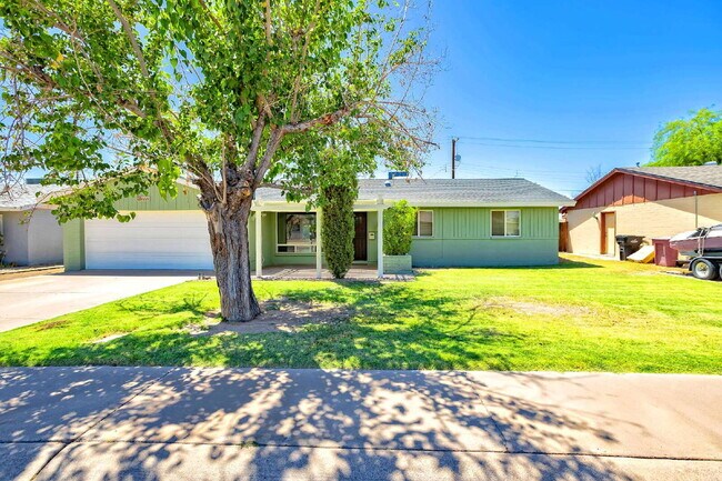 Building Photo - Charming South Scottsdale Ranch  home new ...