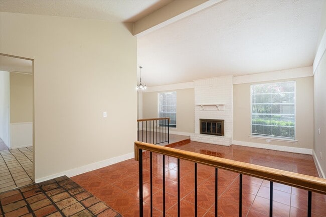 Photo - 9306 Sanford Rd