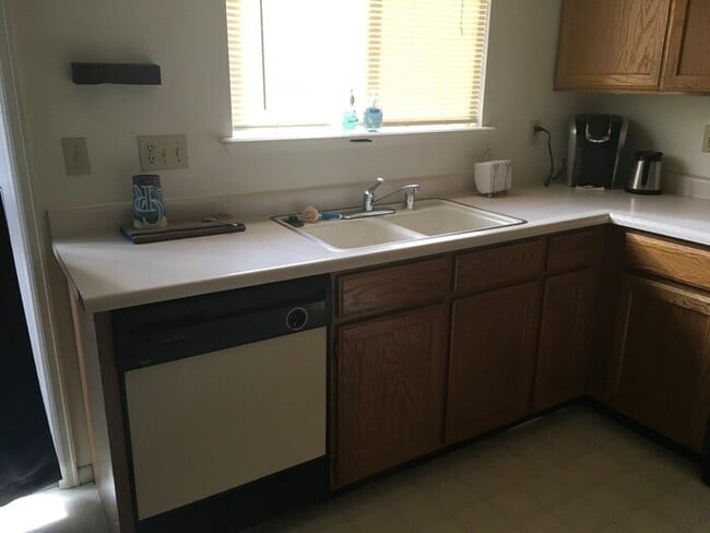 Photo - 2 Bed 1.5 Bath Townhouse End Unit in North Central Loveland