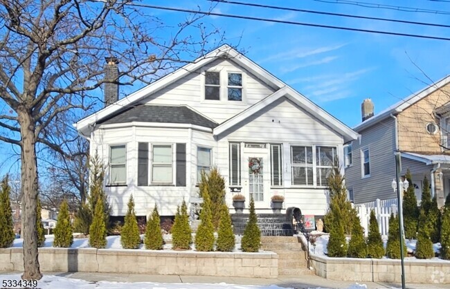 Building Photo - 124 Overlook Ave Rental