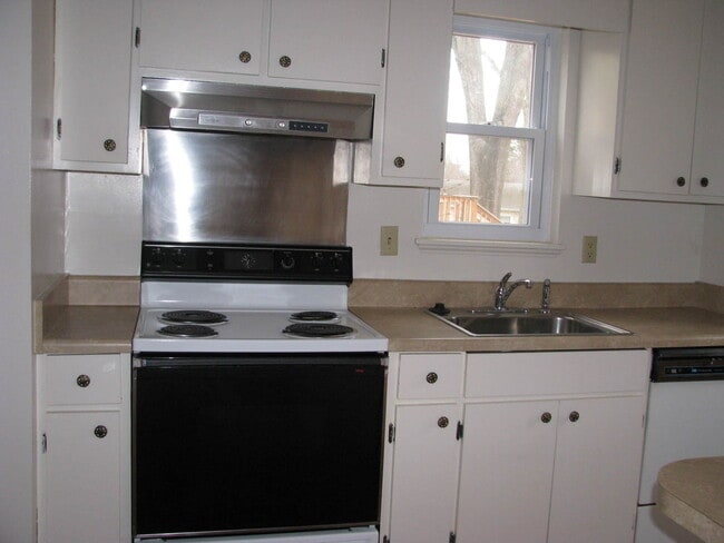 Photo - 1418 Ricky Rd Unit Apt #A