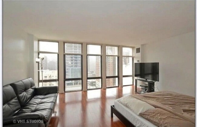 Photo - 1 E Scott St Unit 1606