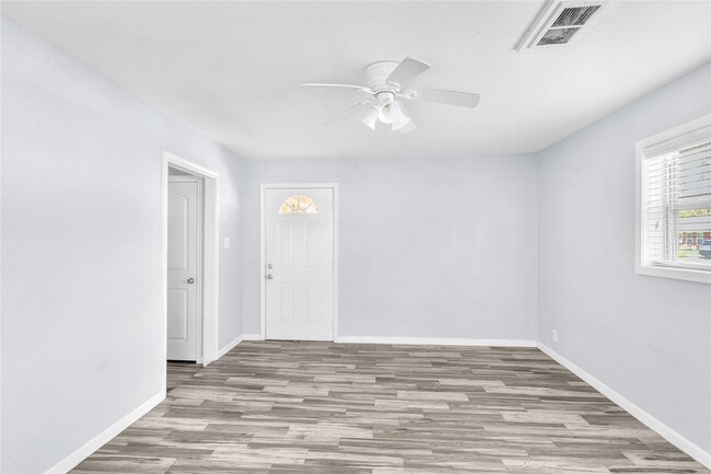 Photo - 2802 Greenbriar St