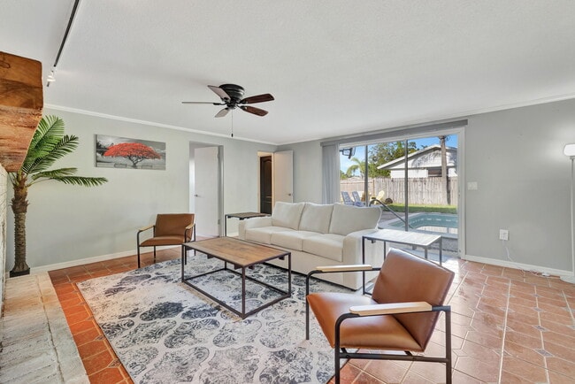 Photo - 3866 Allenwood St