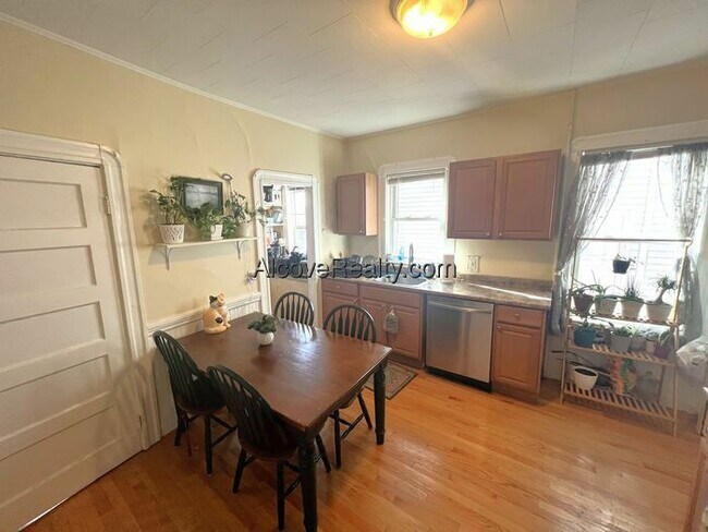 Photo - 294 Highland Ave