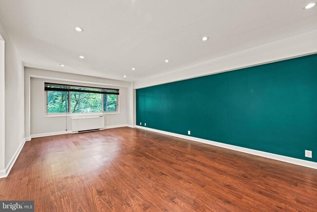 Photo - 4201 Cathedral Ave NW Unit 501W