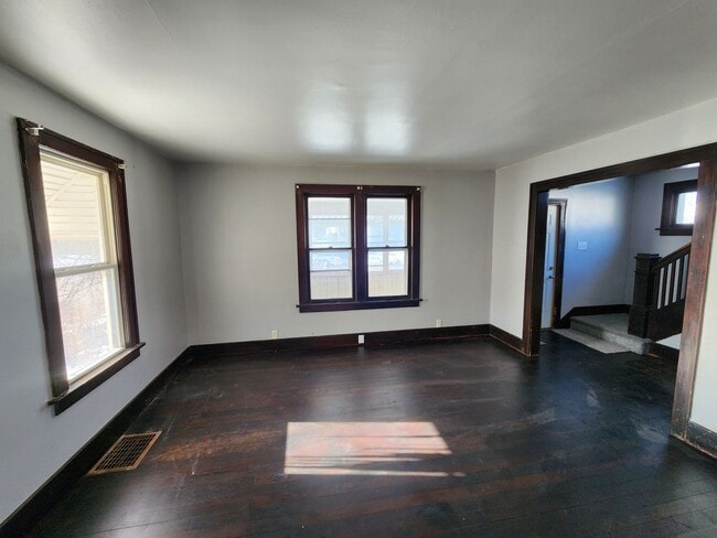 Photo - 3 Bedroom Home with 2 Car Detached Garage in East Moline