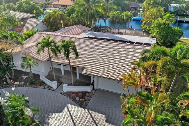 Photo - 612 Hibiscus Dr