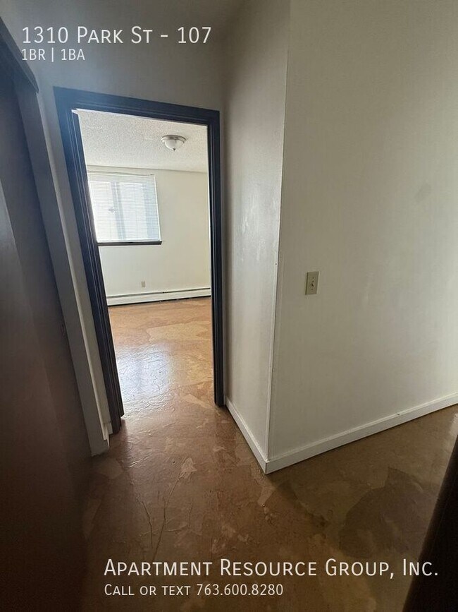 Photo - 1310 N Park St Unit 107