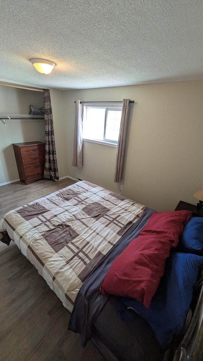 Chambre 1 - Pine Place Apartments