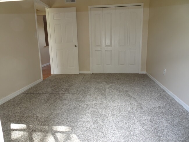 Photo - Pine Castle Villas Apartments