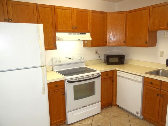 Photo - 1/1 condo in the heart of Clearwater - Mov... Unit 611 Clearwater, FL 33759