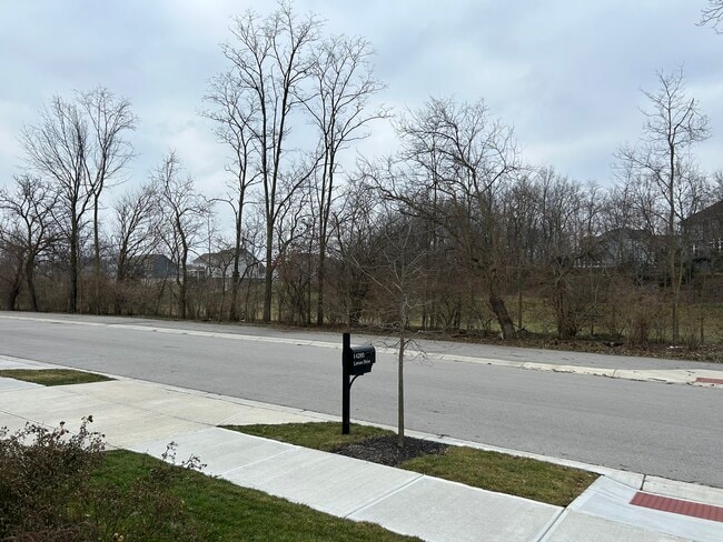 Photo - 14295 Larson Dr