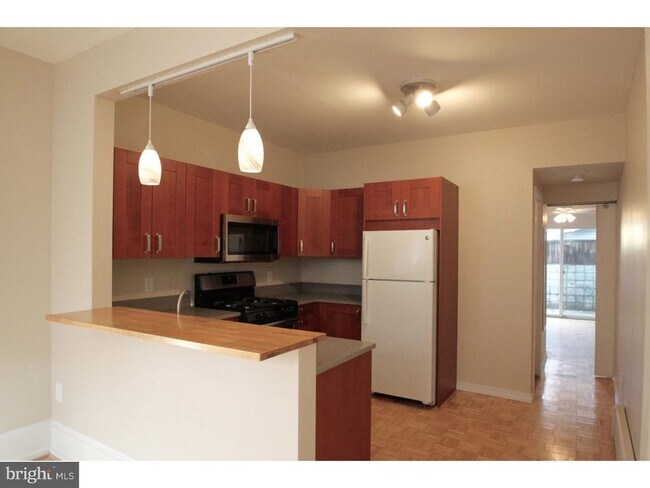 Photo - 2011 Brandywine St Unit 1