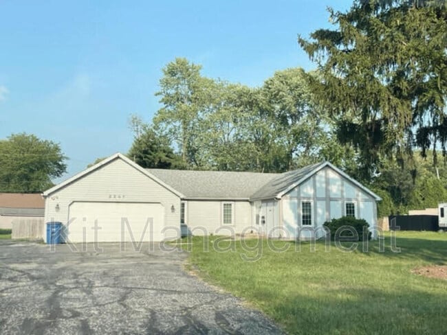 Building Photo - 2241 Eastgate Rd