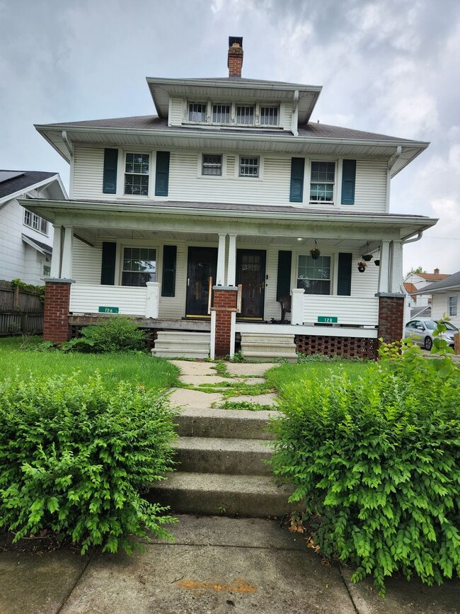 Duplex - Duplex Apartment Unit 126 Englewood