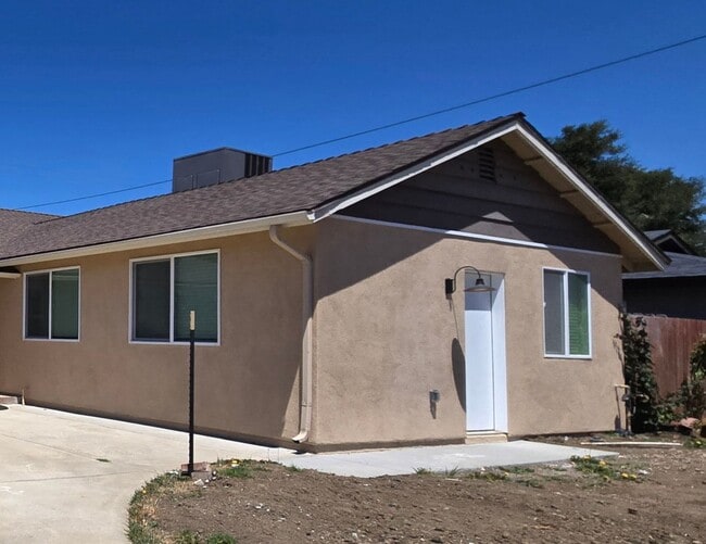 Photo - 1bd/1ba near Laguna Lake