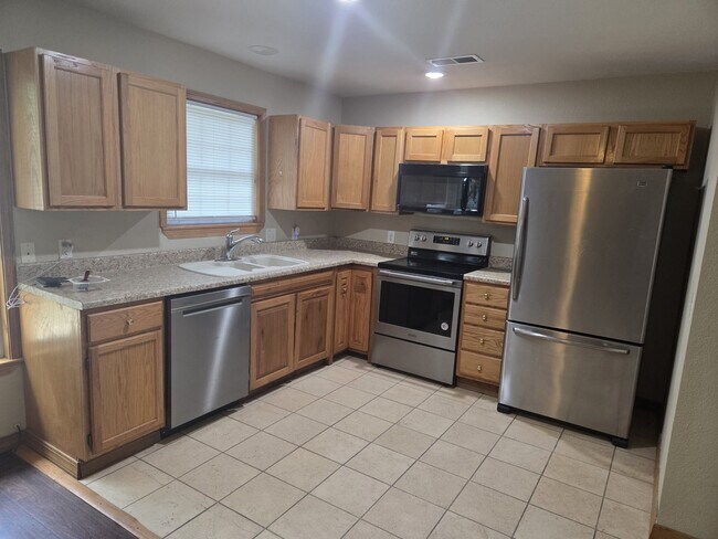 Photo - 25667 Buckley Ln Unit B