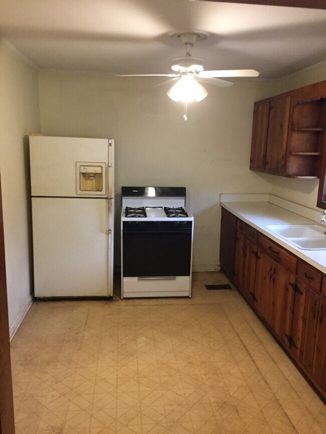 Photo - 6797 Miller St