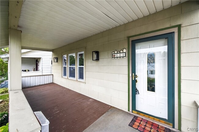 Photo - 111 Maplehurst Ave