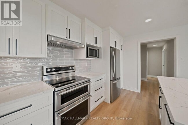 Photo - 20 Chesterton Dr Unit 714