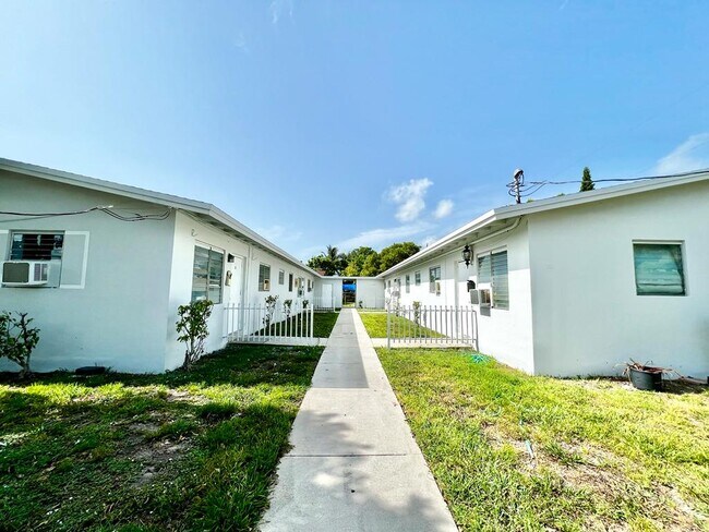 Photo - 529 NW 5th St Unit 7