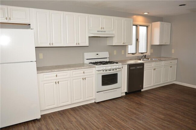 Photo - 85 Richard St Unit 2