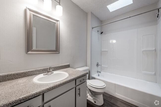 2BR, 1BA - 1133SF