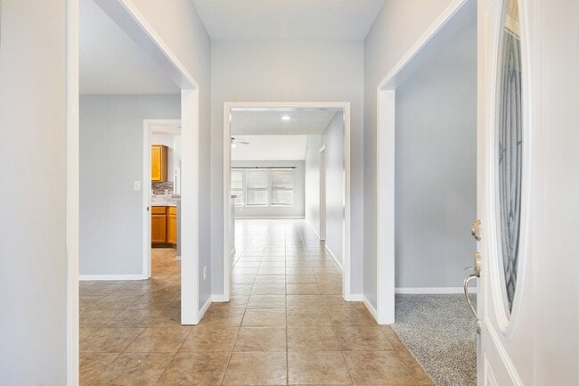 Photo - 2922 Abbey Field Dr