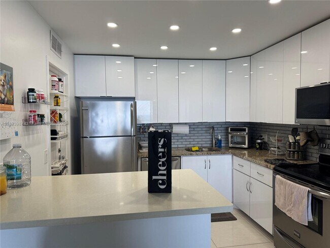 Photo - 2101 S Ocean Dr Unit 2802