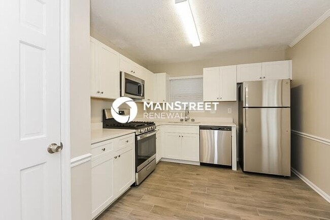 Photo - 3 Bedroom Pet-Friendly Home in Acworth, GA with Main Street Renewal